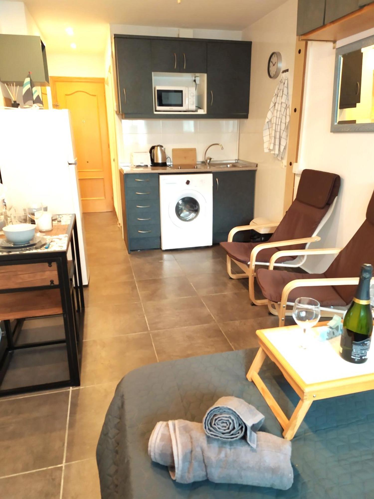 Estudio Reformado Y Centrico Con Piscina Y Wifi Acepta Mascotas Benidorm Esterno foto